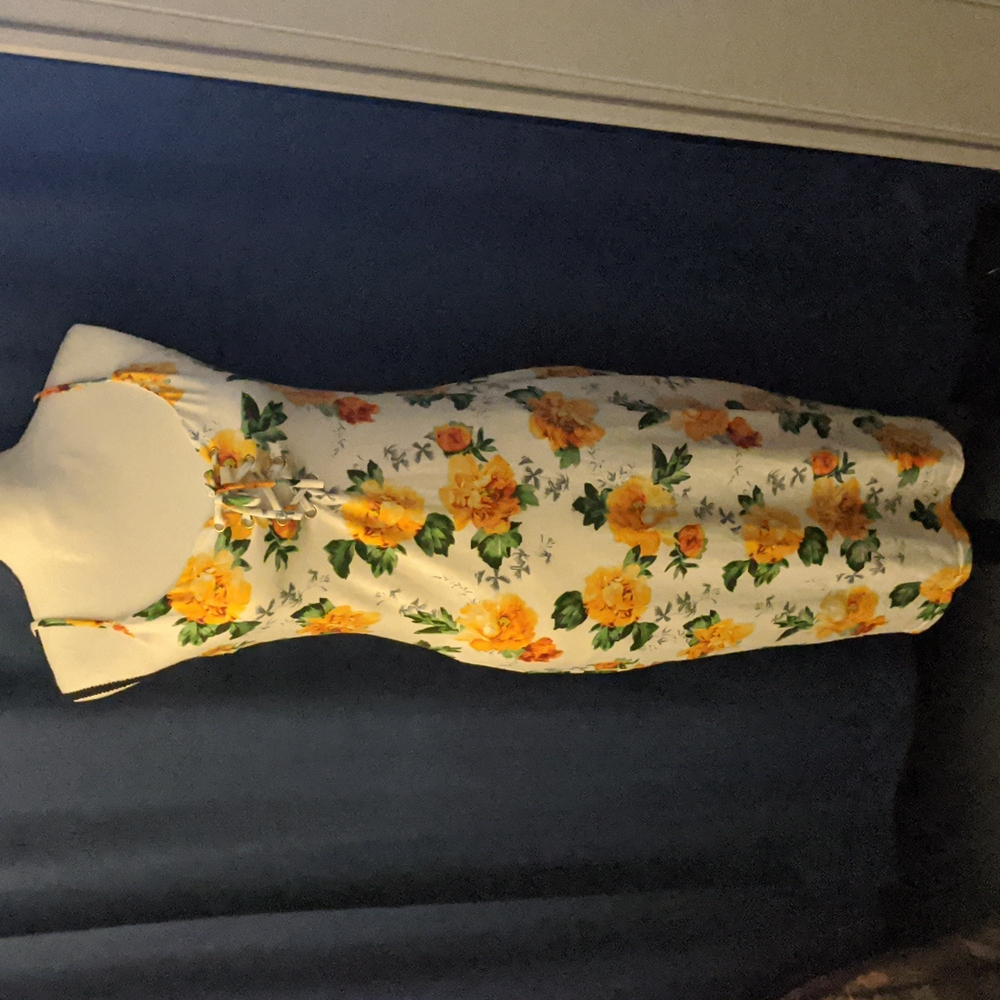 Cute body con dress.